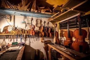 Atelier d'un luthier
