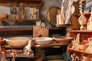 Sculpteur sur bois - Exposition de pièces sculptées dans le bois